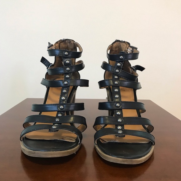 Mossimo Heeled Gladiator Sandals - Picture 3 of 5